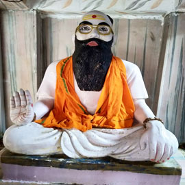 श्री महन्त केशव गिरी जी महाराज